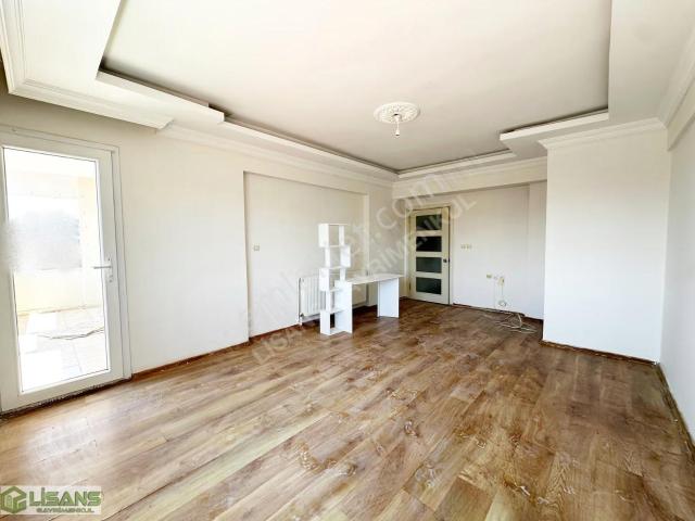 Türkmenbaşı Bravo Market Civarı Site İçi Ultra Geniş 3+1 Ç.banyo