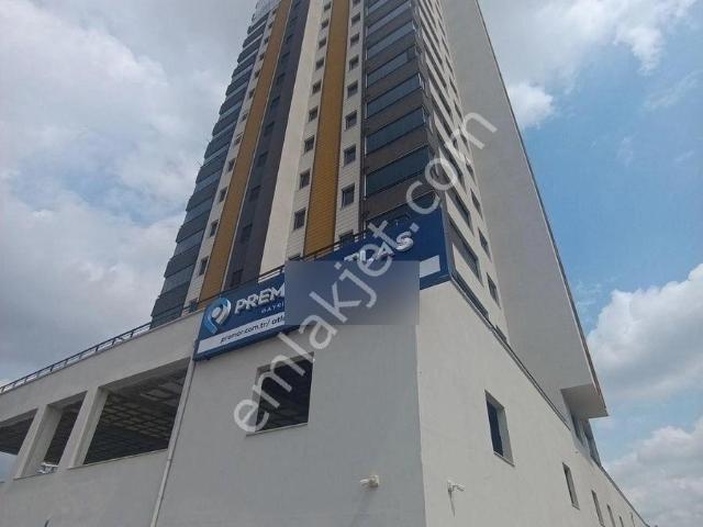 Türkmenbaşı Bulvarı Üzeri, Arakat 4+1 K.mutfak Lüx Daire