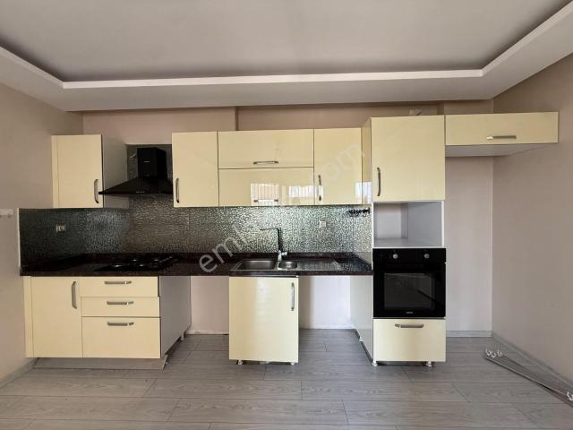 Türkmenbaşı Burger Cvr/8 Yaş/site/7 Katlı Apt/2+1/ankastreli !