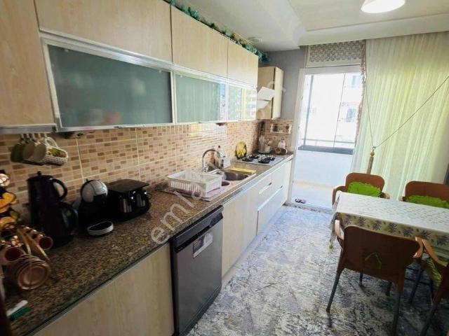 Türkmenbaşı Ferah Geniş 3+1 Kapalı Mutfak Satılık Daire