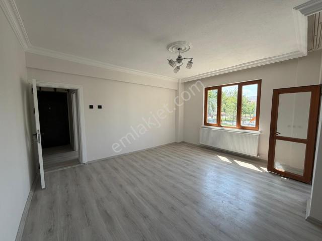 Turkuaz Emlaktan Mareşal Fevzi Çakmak Mah. Kiralık 3+1 Daire