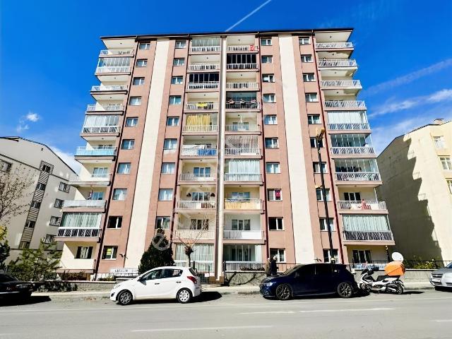 Turkuaz'dan Buhara Caddesi Üzerinde Kiralık 3+1 Daire