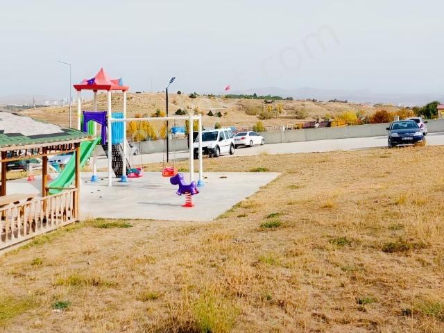 Turkuaz'dan Fatih Mah. Ayşehir Konutları Satılık 3+1 Daire