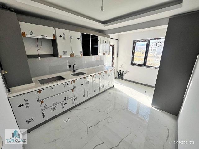 TURKUAZ'DAN FEVZİ ÇAKMAK MAH'DE 3+1 FULL+ FULL YAPILI SIFIR SATILIK DAİRE