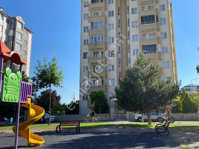 Turkuaz'dan Kılavuz Spor Kompleksi Yakını Güney 3+1 Kiralık