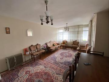 Tur/max Emlaktan Karabağlar Basın Sitesinde Eşyalı Kiralık Daire