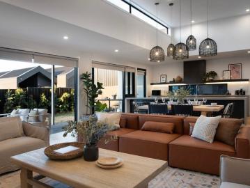 Low Maintenance Architectural Living In The heart Of Daylesford