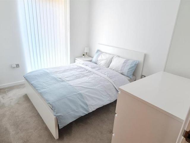 Turnberry Quay, London E14, 1 bed flat to rent, £2,200 pcm | PrimeLocation