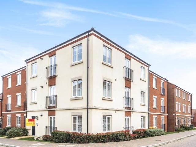 Turner Drive, Botley OX2, 1 bed flat to rent, £1,400 pcm | PrimeLocation