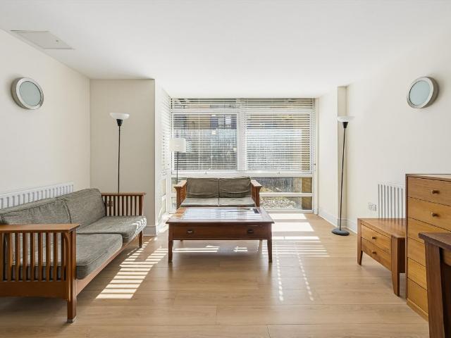Turner House, Cassilis Road, London E14, 1 bed flat to rent, £2,167 pcm | PrimeLocation