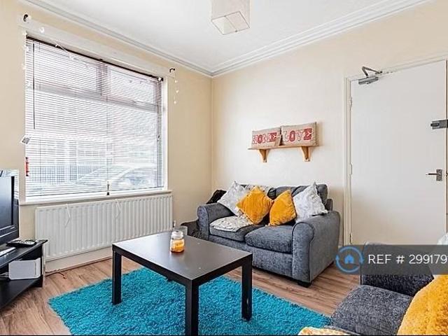 Turner Street, Northampton, NN1 1 bed in a house share to rent £540 pcm £125 pw