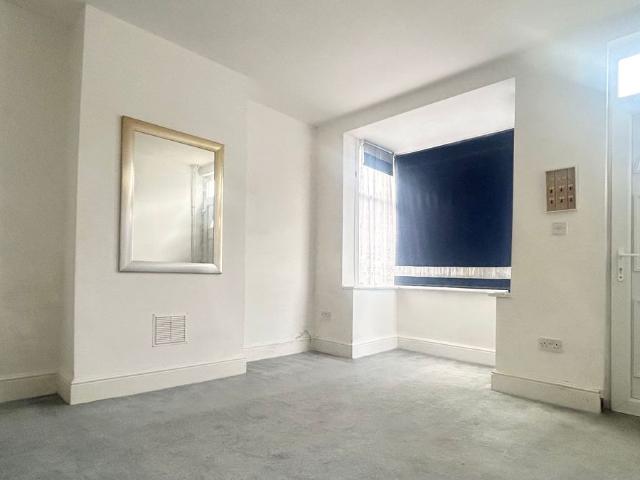 Turner Road, Leicester LE5, 3 bed terraced house to rent, £1,150 pcm | PrimeLocation