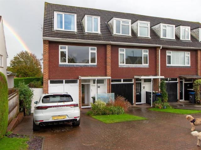 Turners Mill Road, Haywards Heath 3 bed terraced house to rent £1,775 pcm £410 pw