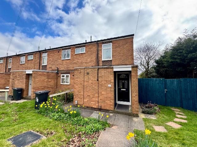 Turners Grove, Dudley DY3, 2 bed maisonette to rent, £800 pcm | PrimeLocation