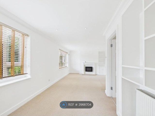 Turners Hill, Hemel Hempstead HP2, 3 bed maisonette to rent, £2,000 pcm | PrimeLocation