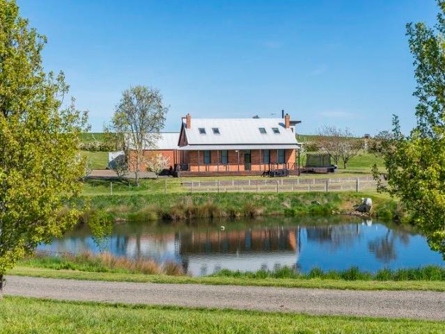 Turnkey Agricultural Estate with River Frontage and Water Security