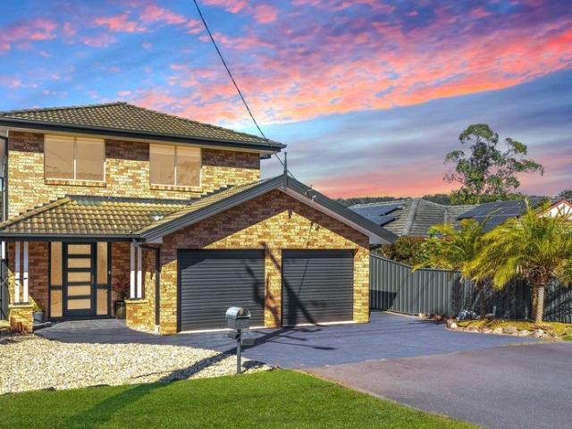 Turnkey Family Home with Versatile Dual Living