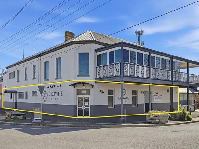 Turnkey Hospitality Opportunity: Prime 444m² Corner Pub & Restaurant