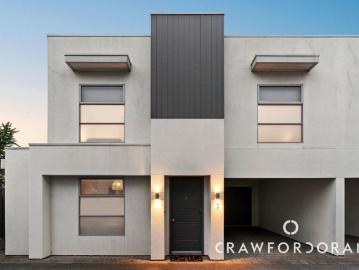 Turnkey Townhome Living Two Stops to Town