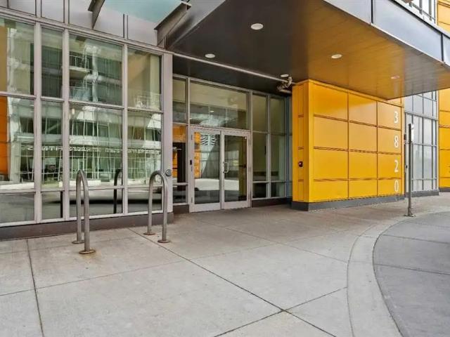 Turnkey 1 bedroom apartment withour parking unit in University City — 1 Bedroom Condo Unit