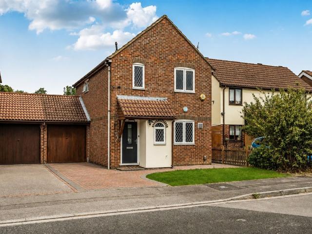Turnstone Close, Winnersh, Wokingham RG41, 3 bed detached house to rent, £2,000 pcm | PrimeLocation