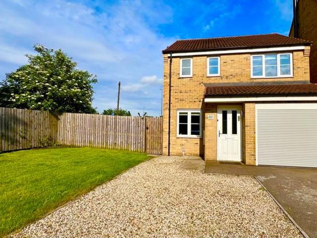 Turnstone Drive, Scunthorpe DN16, 3 bed detached house to rent, £1,100 pcm | PrimeLocation