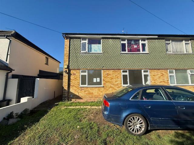 Turnpike Lane, Uxbridge UB10, 2 bed maisonette to rent, £1,600 pcm | PrimeLocation