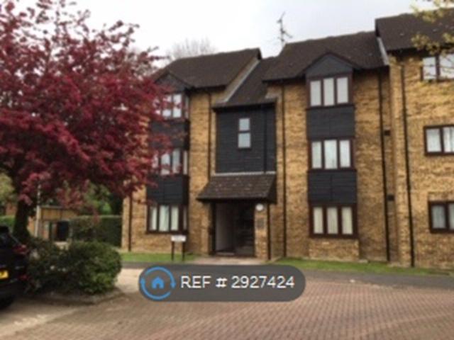 Turnpike Lane, Uxbridge UB10, Studio to rent, £1,190 pcm | PrimeLocation