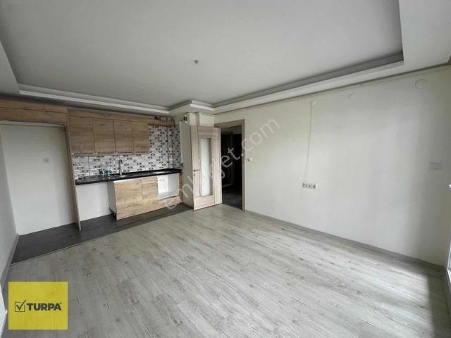 Turpa Balçovadan Yeni Binada Asansörlü Ara Kat Satılık 2+1 Daire