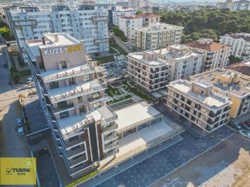 Turpa Buca'dan North City'de Havuzlu Sitede Lüks Eşyalı Daire
