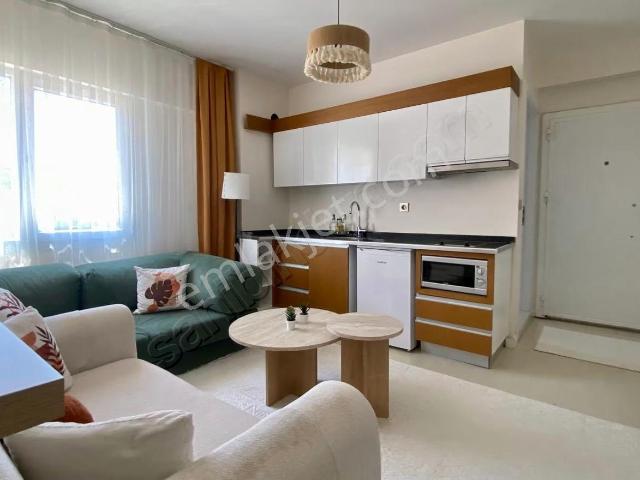 Turpa Buca'dan Bella Home Sitesi Arakat Klimalı Eşyalı Daire