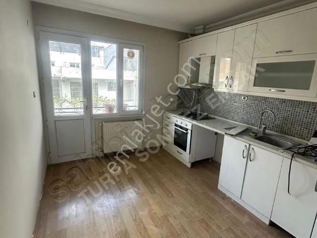 Turpa Sönmez'den Geniş 3+1 Kiralık Daire 135m²