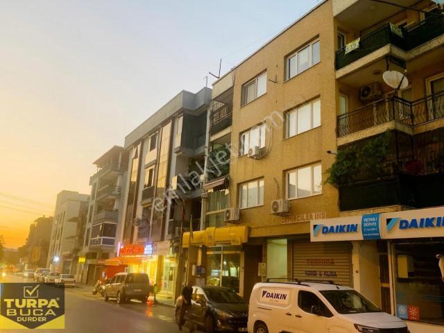 Turpa'dan 3+1 160m² D.gazlı Daire Fidanlık Yakını Cadde Üstü