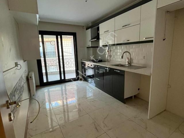 Turpa'dan Yeşilyurt Merkezde Kiralık 3+1 Yeni Bina