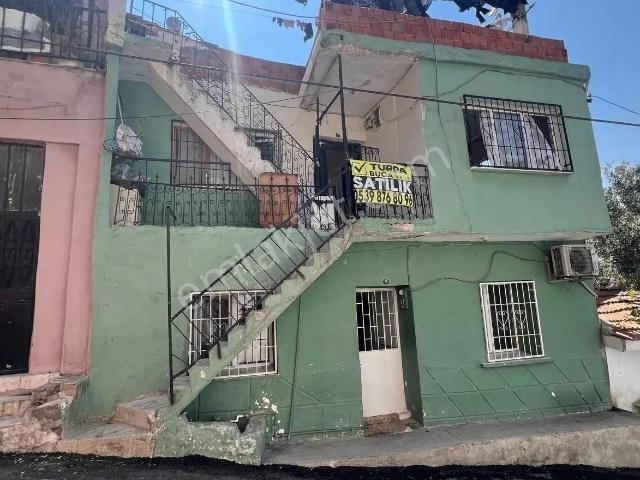 Turpa'dan Satılık Müstakil 2 Katlı İzmir Manzaralı Daire