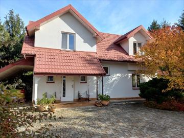 Nowoczesny dom 117 m² z ogrodem i balkonem w Mielcu
