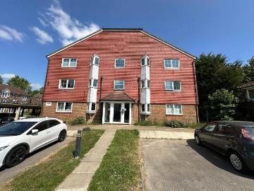 Tuscany Gardens, Crawley, West Sussex RH10, 1 bed flat to rent, £1,250 pcm | PrimeLocation
