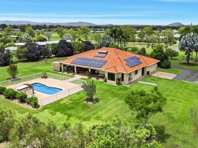 VERSATILE ACREAGE CLOSE TO TOWN