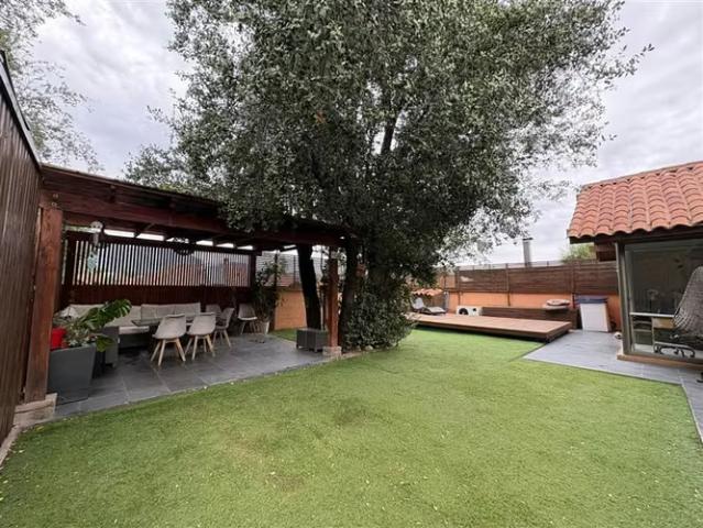 TusCorredores vende casa esquina en Hacienda el peñon | 4 dormitorios por 6000.00 en Puente Alto