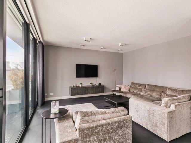 Tussenverdieping appartement te huur in Rotterdam