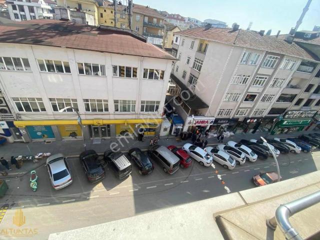 Tütünçiftlik Merkezde Geniş Ve Ferah 3+1 Kiralık Dubleks