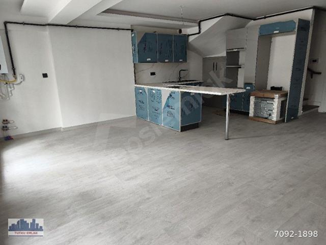 TUTKU DAN Y.BAHÇELİEVLERDE SIFIR, ASANSÖRLÜ,KOMBİLİ ARA KATTA 2+1 DUBLEKS SATILIK DAİRE