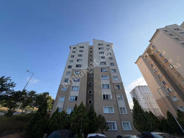 Tutkun Gayrimenkul'den Kaşüstü Toki'de Kiralık 2+1 Daire