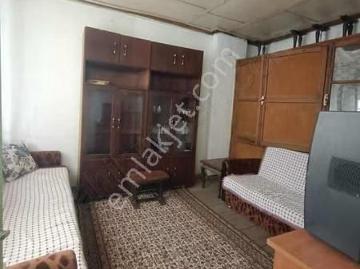 Tuzcumurat Mahallesi'nde Ana Cadde Üzerinde Satılık Müstakil Ev