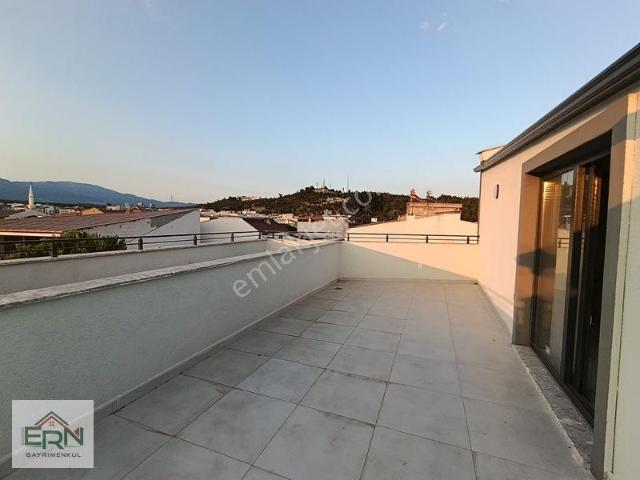 Tuzcumuratta 248 M² Brüt, Çift Mutfaklı, Doğalgazlı Dubleks