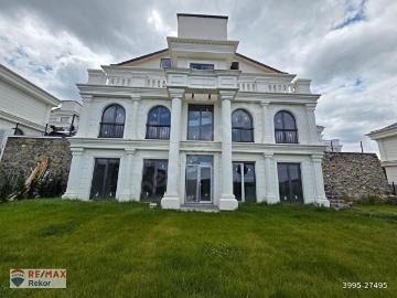 TUZLA TEPEÖREN BLUEHILL SATILIK GENİŞ BAHÇELİ FORLEKS VİLLA