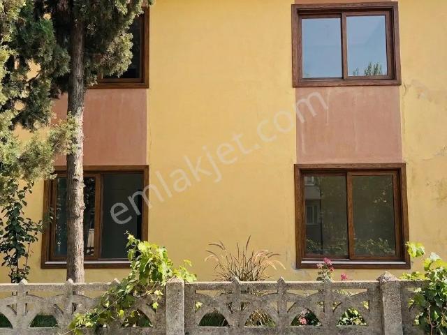Tuzla Tersane Bölgesinde Personel / Ekip Kullanımına Uygun 2+1 Kiralık Daire