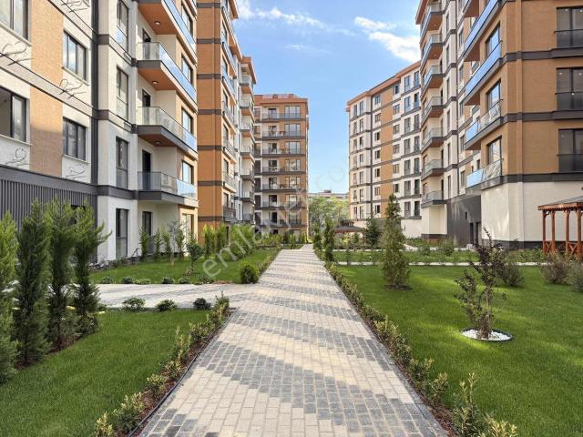 Tuzla Yayla Mahallesinde Site İçinde Satılık 3+1 Daire