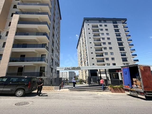 TUZLA AYDINLI FCR GYO SİTESİN'DE ÇİFT BALKONLU 2+1 ARA KAT ZA575