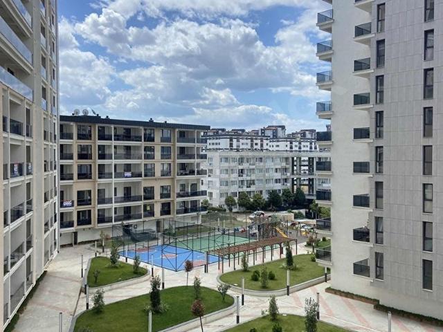 TUZLA AYDINLI FGM GLORİA'DA E.BANYOLU ÇİFT BALKONLU KİRALIK 2+1